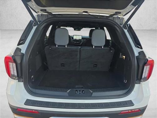 Star White Metallic Tri-Coat 2026 Ford Explorer Tremor