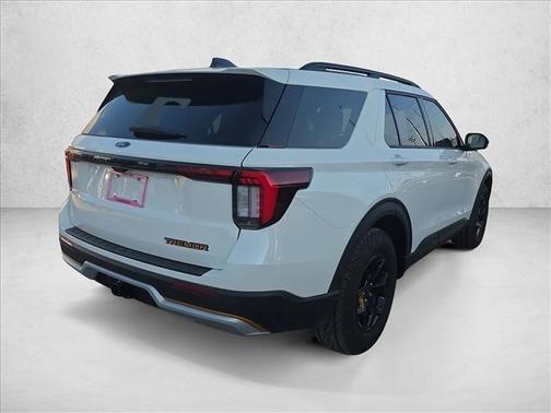 Star White Metallic Tri-Coat 2026 Ford Explorer Tremor