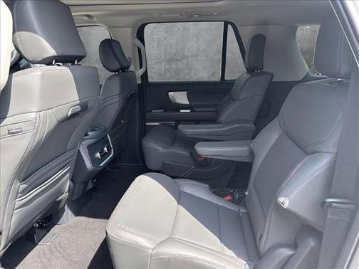 2025 Ford Expedition Max Active 4x2