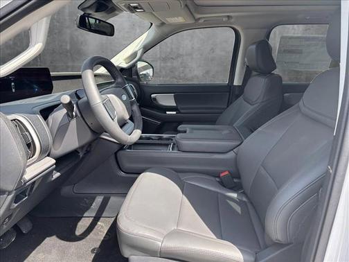 2025 Ford Expedition Max Active 4x2