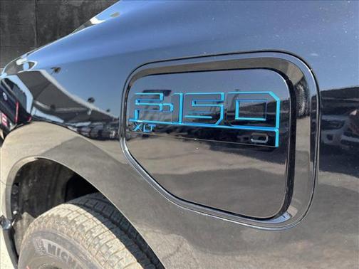 2025 Ford F-150 Lightning XLT