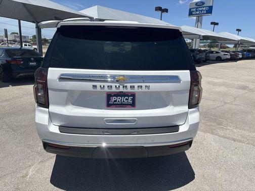 2023 Chevrolet Suburban LS