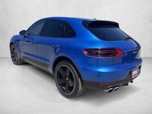 Sapphire Blue Metallic 2016 Porsche Macan Macan S