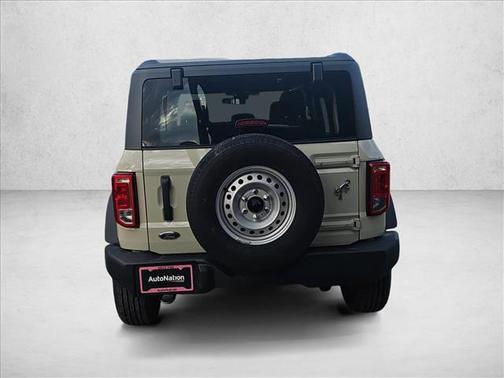 2025 Ford Bronco Base 4 Door 4x4