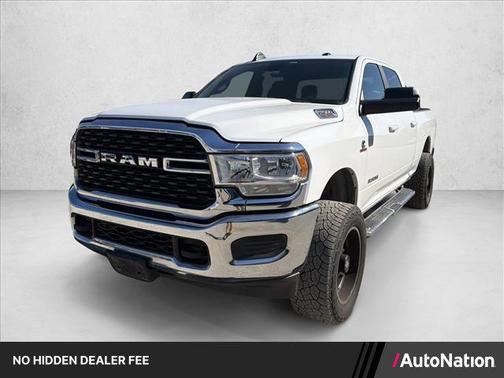 Bright White Clearcoat 2022 RAM 2500 Big Horn Crew Cab 4x4 6'4' Box