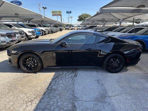 2025 Ford Mustang EcoBoost