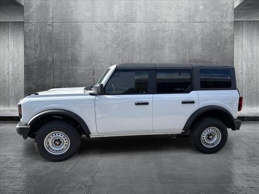 2025 Ford Bronco Base 4 Door 4x4