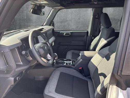 2025 Ford Bronco Base 4 Door 4x4