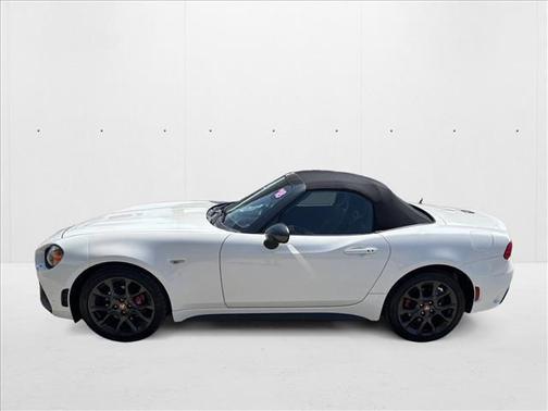 2018 FIAT 124 Spider Base