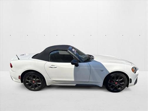 2018 FIAT 124 Spider Base