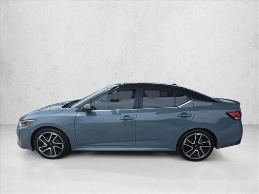 Atlantic Gray Metallic/Super Black 2024 Nissan Sentra SR