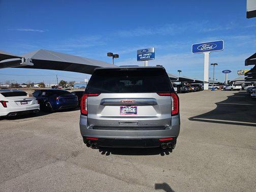 2024 GMC Yukon XL Denali