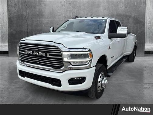 2023 RAM 3500 Laramie Crew Cab 4x4 8' Box