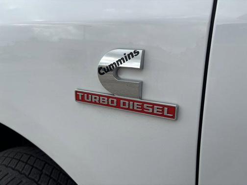 2023 RAM 3500 Laramie Crew Cab 4x4 8' Box