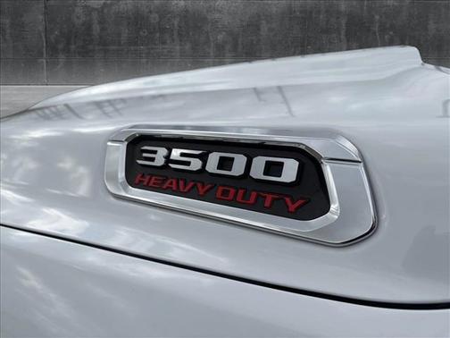 2023 RAM 3500 Laramie Crew Cab 4x4 8' Box