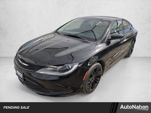 2017 Chrysler 200 Touring