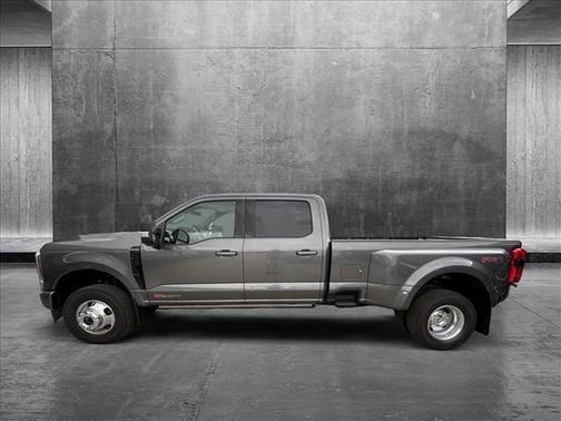 2025 Ford F-350 Platinum