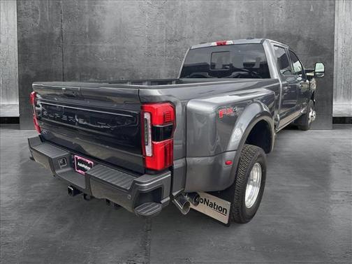 2025 Ford F-350 Platinum