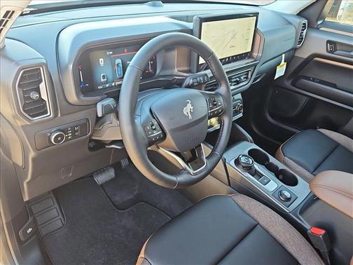 Oxford White 2026 Ford Bronco Sport Outer Banks