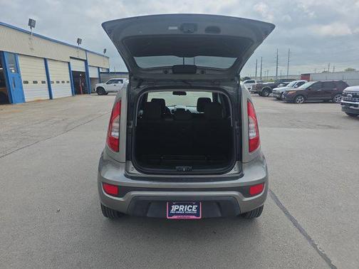 Titanium Pearl Metallic 2013 Kia Soul Base