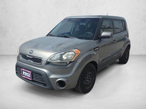 Titanium Pearl Metallic 2013 Kia Soul Base