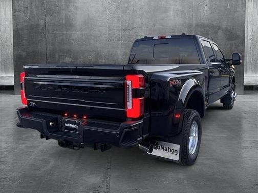 2025 Ford F-350 Platinum