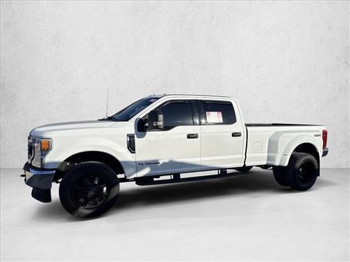 2022 Ford F-350 XLT