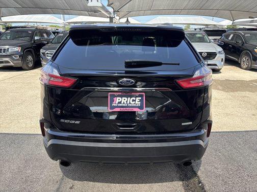 2020 Ford Edge SE