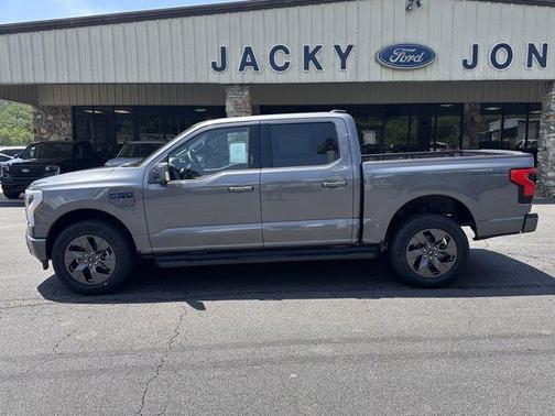 2025 Ford F-150 Lightning LARIAT