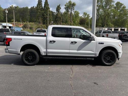 2025 Ford F-150 Lightning XLT