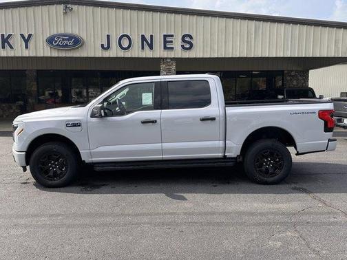 2025 Ford F-150 Lightning XLT