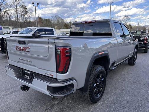 2025 GMC Sierra 2500 AT4