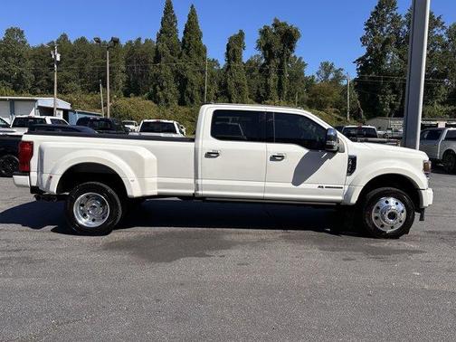 2022 Ford F-450 Platinum