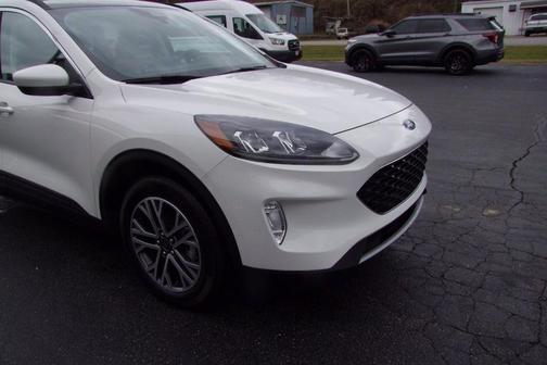 Photo 5 of 34 of 2021 Ford Escape SEL