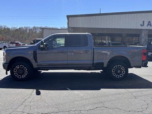 2025 Ford F-250 Platinum