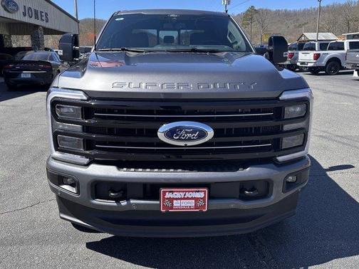 2025 Ford F-250 Platinum