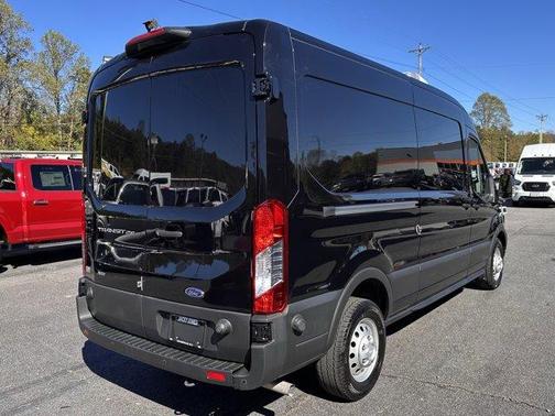 2023 Ford Transit-250 