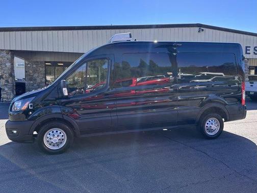 2023 Ford Transit-250 