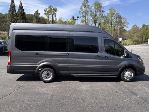 2022 Ford Transit-350 XL