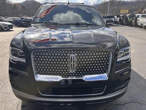 Infinite Black Metallic 2023 Lincoln Navigator L Reserve