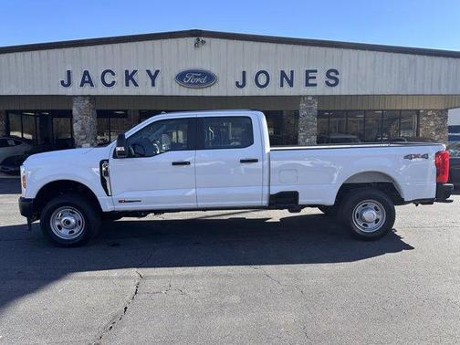 Oxford White 2026 Ford F-350 XL