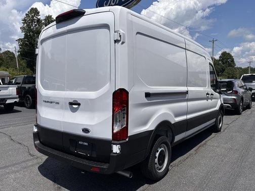 2025 Ford Transit-250 148 WB Medium Roof Cargo
