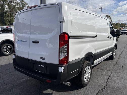 2025 Ford Transit-250