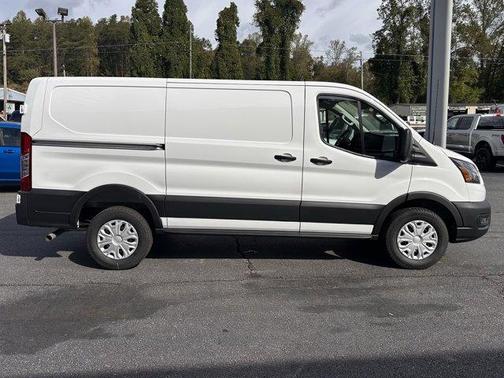 2025 Ford Transit-250