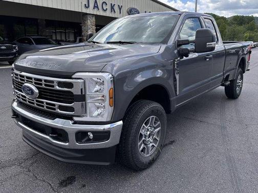 2025 Ford F-350 XLT