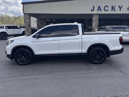 2022 Honda Ridgeline Black Edition