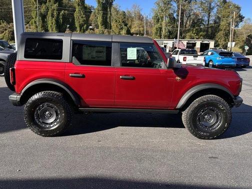 2025 Ford Bronco Badlands