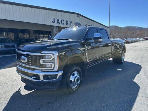 2023 Ford F-350 Lariat Super Duty