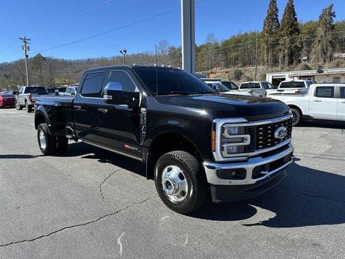 2023 Ford F-350 Lariat Super Duty