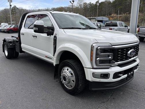 2023 Ford F-450 Platinum